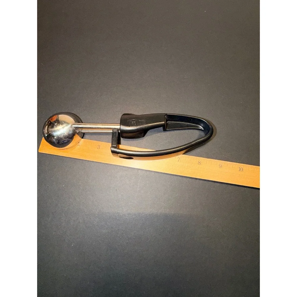 Zeroll Zerolon EZ Squeeze Scoop Disher Black Squeeze Handle NSF Professional 2